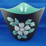 5a: Herta “Dogwood” large vase or planter, mould 7109